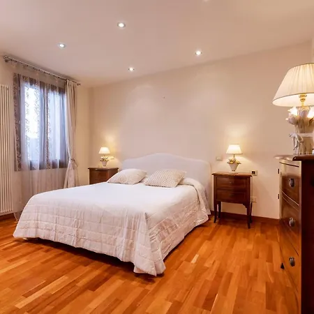 Al Campanile View And Terrace By Wonderful Italy Appartement Venetië Buitenkant foto